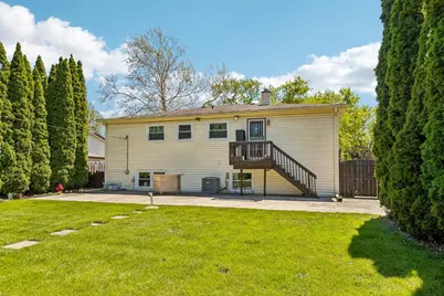 774 Polynesian Drive, Des Plaines, IL 60016 - Photo 34
