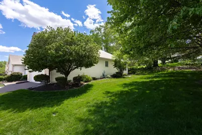 3000 E 32nd Street #11, Davenport, IA 52807 - Photo 36