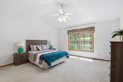 3000 E 32nd Street #11, Davenport, IA 52807 - Photo 18
