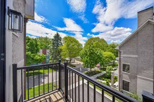 111 N Columbia St, Naperville, IL 60540 - Photo 56