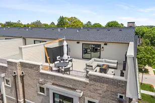 111 N Columbia St, Naperville, IL 60540 - Photo 90