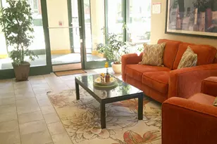 125 N Euclid Ave, Oak Park, IL 60301 - Photo 2