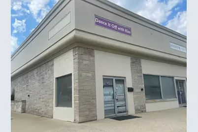 734 W Chicago Street, Elgin, IL 60124 - Photo 1