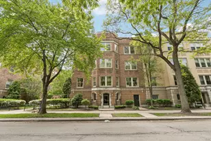 623 Washington Blvd, Oak Park, IL 60302 - Photo 1