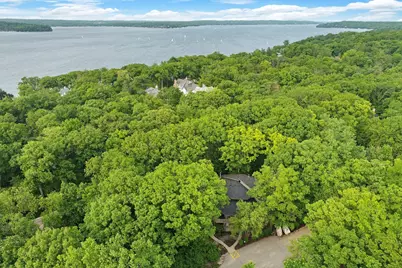 511E Tam O'Shanter Drive #E, Fontana, WI 53125 - Photo 32