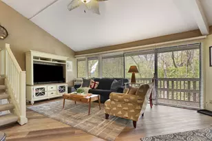 511E Tam O'Shanter Dr, Fontana, WI 53125 - Photo 6