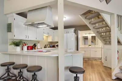 511E Tam O'Shanter Drive #E, Fontana, WI 53125 - Photo 8