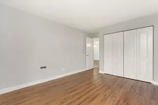 1043 S York Rd, Bensenville, IL 60106 - Photo 10