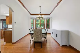 1018 S Ahrens Ave, Lombard, IL 60148 - Photo 8