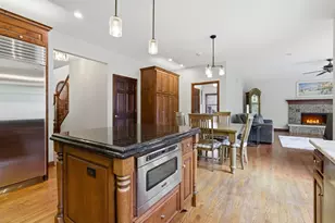 1018 S Ahrens Ave, Lombard, IL 60148 - Photo 12
