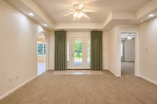 654 Lake Harbor Dr, Marion, IL 62959 - Photo 8