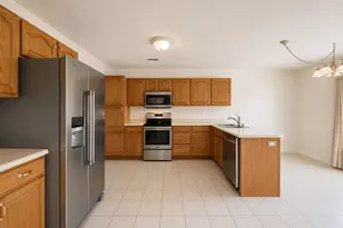 654 Lake Harbor Dr, Marion, IL 62959 - Photo 10