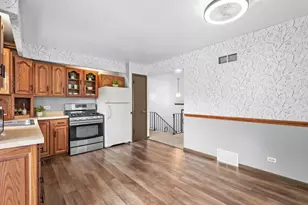 7010 Seminole Dr, Wonder Lake, IL 60097 - Photo 6