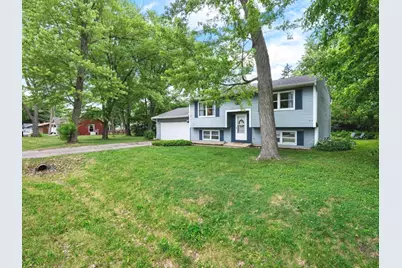 7010 Seminole Drive, Wonder Lake, IL 60097 - Photo 2