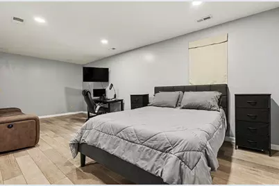 214 Chicago Avenue, Oak Park, IL 60302 - Photo 8