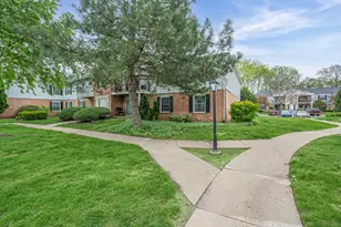 [Address not provided], Crystal Lake, IL 60014 - Photo 4