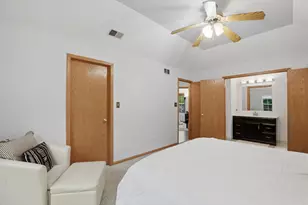 6727 Pine Lake Dr, Tinley Park, IL 60477 - Photo 12