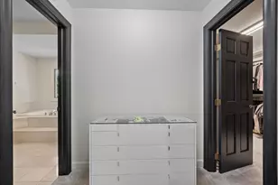 327 Rivershire Ct, Lincolnshire, IL 60069 - Photo 22