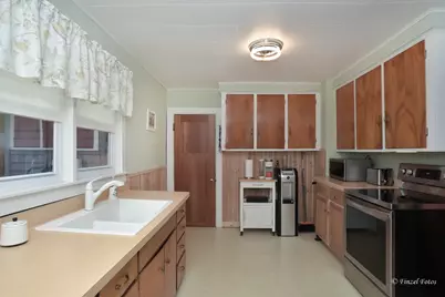 9805 Illinois Street, Hebron, IL 60034 - Photo 10