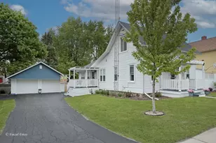 9805 Illinois St, Hebron, IL 60034 - Photo 2