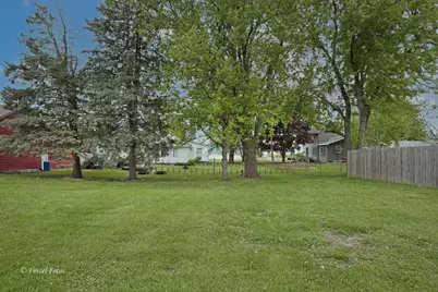 9805 Illinois Street, Hebron, IL 60034 - Photo 4