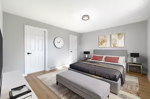 22 N 12th St, Saint Charles, IL 60174 - Photo 12
