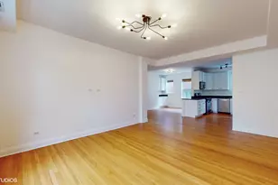 1546 W Sherwin Ave, Chicago, IL 60626 - Photo 8