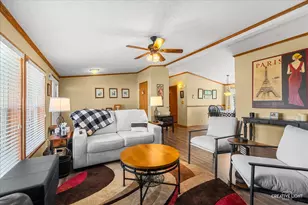 611 Bluebird Cir, Sandwich, IL 60548 - Photo 8