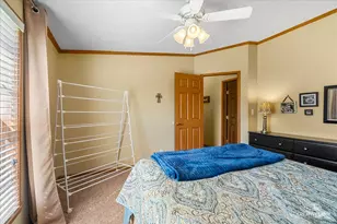 611 Bluebird Cir, Sandwich, IL 60548 - Photo 20