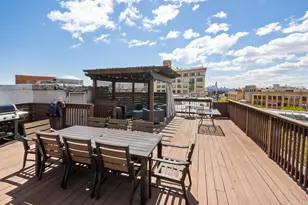 3325 N Lincoln Ave, Chicago, IL 60657 - Photo 18