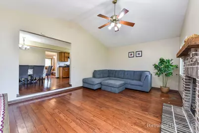 2475 Westleigh Court, Aurora, IL 60504 - Photo 10