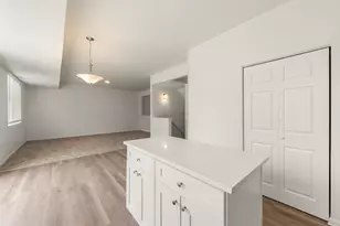 707 Hoover Dr, Oswego, IL 60543 - Photo 10