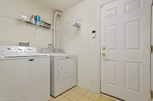 514 Metropolitan St, Aurora, IL 60502 - Photo 8