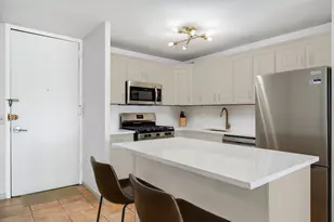1960 N Lincoln Park W, Chicago, IL 60614 - Photo 10
