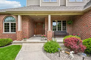 1041 Lakeview Dr, Morris, IL 60450 - Photo 4