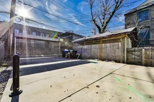 2209 W North Ave, Chicago, IL 60647 - Photo 12