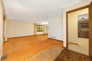 1403 E Lowden Ave, Wheaton, IL 60189 - Photo 4
