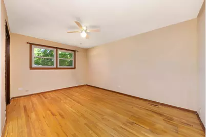 1403 E Lowden Avenue, Wheaton, IL 60189 - Photo 14