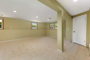 1403 E Lowden Ave, Wheaton, IL 60189 - Photo 22
