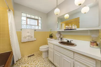 1403 E Lowden Avenue, Wheaton, IL 60189 - Photo 20