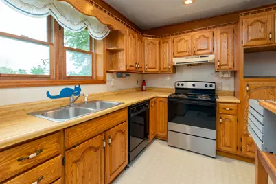 6687 Route 166, Creal Springs, IL 62922 - Photo 22
