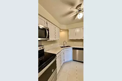 1018 Castilian Court #209, Glenview, IL 60025 - Photo 12