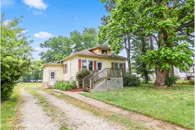 1515 Elmwood Avenue, Dekalb, IL 60115 - Photo 1