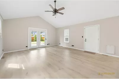 228 Raymond Avenue, Barrington, IL 60010 - Photo 8