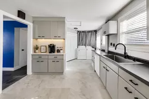 836 E Rockland Rd, Libertyville, IL 60048 - Photo 10