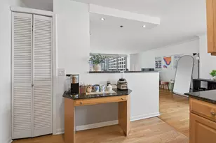 400 E Randolph St, Chicago, IL 60601 - Photo 4