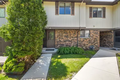 7345 Winthrop Way #10, Downers Grove, IL 60516 - Photo 4