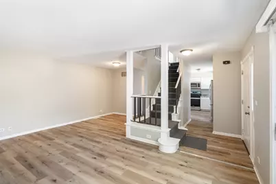 7345 Winthrop Way #10, Downers Grove, IL 60516 - Photo 8
