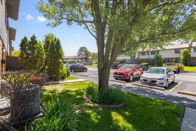 7345 Winthrop Way #10, Downers Grove, IL 60516 - Photo 34