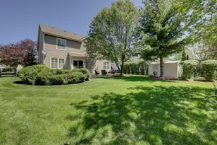 411 Belmont Ln, Bartlett, IL 60103 - Photo 30